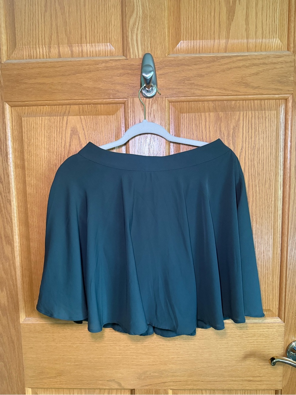American Eagle Dark Pine Green Flowy Skirt Medium